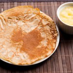 Dinkelpfannkuchen mit Apfelmus