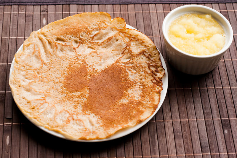 Dinkelpfannkuchen mit Apfelmus - Nestling